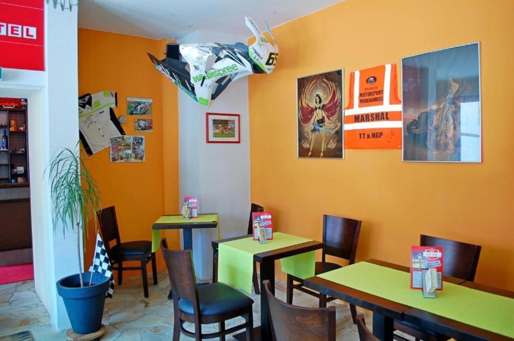 Hostel เบราน์ลาเกอ ภายนอก รูปภาพ